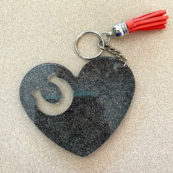 Hand Crafted Accessories - 🎉🎉HP🎉🎉 Handmade Heart w/ Horseshoe Keychain
